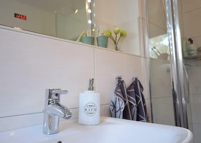 Familie Anker Kiefernweg 4 H *